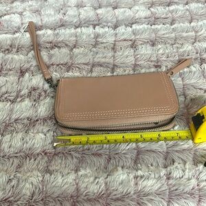 Universal threads wallet